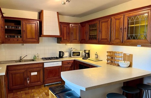 L'Orbrie House | Spacious family home near lakes/forests, beautiful views, pet friendly