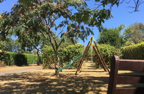 L'Orbrie House | Spacious family home near lakes/forests, beautiful views, pet friendly