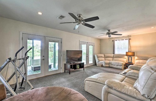 Calhoun County House | Spacious Family Home on Lake Marion with Boat Ramp!
