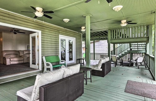Calhoun County House | Spacious Family Home on Lake Marion with Boat Ramp!