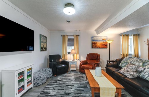 Ocean Pines House | Spacious Family Home 9 Mi to Ocean City Boardwalk