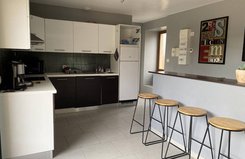 Cerences Cottage | Spacious Family Home with Modern Amenities, Enclosed Garden, WiFi, and Pet-Friendly
