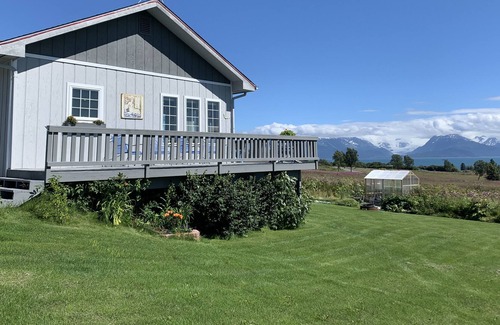 Kachemak House | Spacious family home with amazing glacial and bay views!