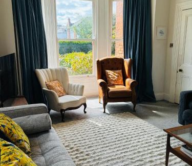 Belfast House | Spacious Family & Pet-Friendly Belfast