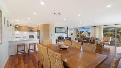 Killcare Heights House | 'Spacious Family Retreat' by HolidayCo