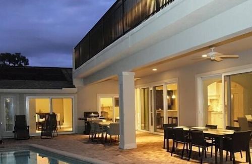 Palm River Estates House | SPACIOUS! FAMILY RETREAT 5BED 5BATH HOME HEATED POOL,10 MIN TO BEACH,GOLF COURTS NEAR BY