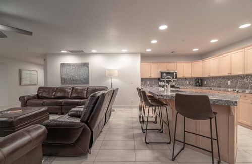 St. George Condo | SPACIOUS FAMILY UNIT. 1ST FLOOR. BY POOLS,RESORT W/BIKES.nYEAROUND FAMILY FUN !