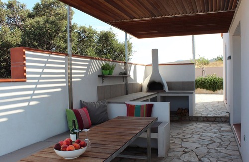 Cerbere Villa | Spacious family villa with lovely sea view and fantastic salt-water pool