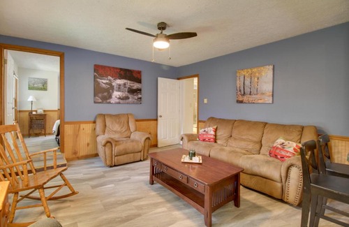 Spottswood House | Spacious Fancy Hill Home Hot Tub and Outdoor Spots!