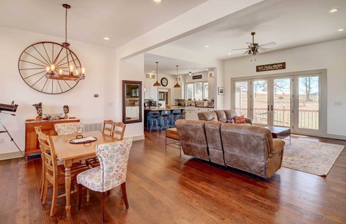 Harrison House | Spacious Farmhouse Near Hikes & Waterfalls