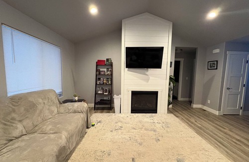 Sturgis House | Spacious five bedroom , 3 bathroom home . 1 mile from downtown Sturgis.