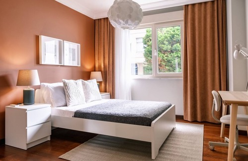 Caddebostan Mahallesi Apartment | Spacious Flat 3 min to Coast and Bagdat Avenue
