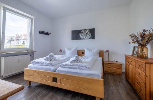 Karlsruhe City Centre Apartment | Spacious Flat