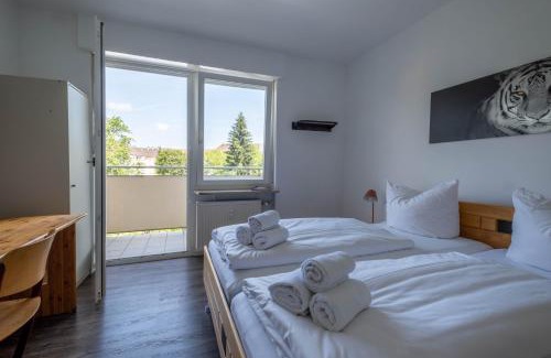 Karlsruhe City Centre Apartment | Spacious Flat