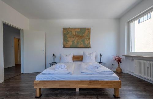Karlsruhe City Centre Apartment | Spacious Flat