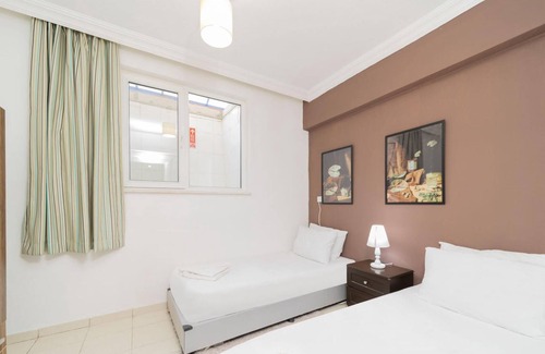 Muratpasa Apartment | Spacious Flat with Backyard in Muratpasa