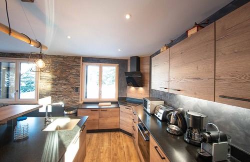Le Grand Valtin Cottage | Spacious Chalet for 14 in Scenic Vosges – Spa, Games Room, Pet-Friendly