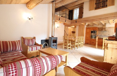 Val Cenis Apartment | Spacious 10-Person Duplex Apartment in Heart of Lanslebourg, Val-Cenis