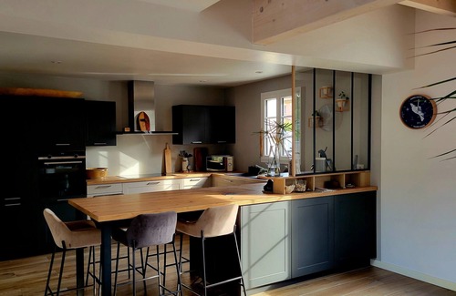 Le Grand-Village-Plage House | Spacious house on the edge of the forest and close to the beach.