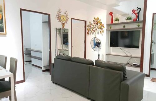 Basak House | Spacious Fully Furnished 2BR Condo in Mactan