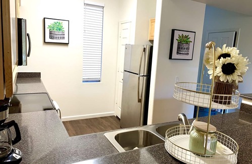 North Scottsdale Condo | Spacious furnished luxury 2 br condo w2 car garage in Venu, Grayhawk, pets OK