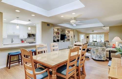 Beach Lagoon Condo | Spacious Getaway Featuring Shared Pool & Tennis Court + Free WiFi, AC, W/D