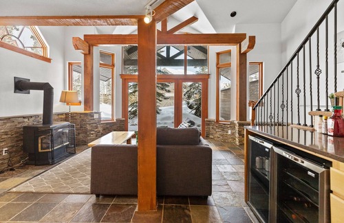 Wildernest House | Spacious Getaway w/Mountain Views! Great Rates!