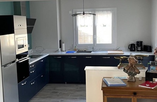 Onzain Cottage | Spacious Gîte with Large Garden, Near Loire Castles & Activities, 5 mins from Chaumont-sur-Loire