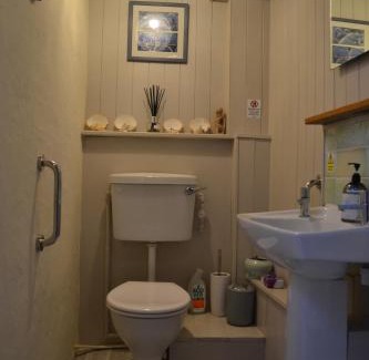 Llanfyllin Apartment | Spacious ground floor apartment. No 1A The Stables