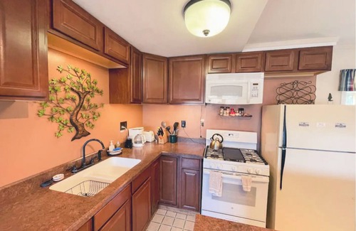 King Salmon House | Spacious Guest House with Sauna, 5+ beds, Near Katmai!
