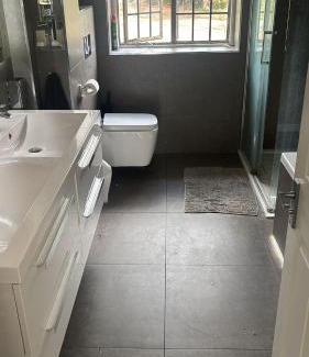 Thornton House | Spacious Guest House Thornton Road, London