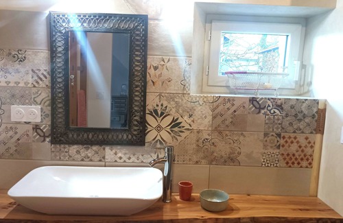 Coucouron Bed & Breakfast | Spacious guest rooms for 1 to 3 people at l'échappée belle in Ardèche!