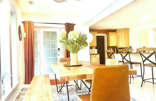 Great Falls House | Spacious Guest Suite on Lower Level in Prestigious Great Falls,VA, 2-Acre Nature