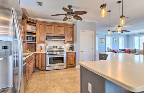 Oak House | Spacious Gulf Shores Home: Private Pool + Deck!