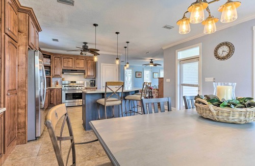 Oak House | Spacious Gulf Shores Home: Private Pool + Deck!