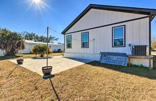 Gulfport House | Spacious Gulfport Home - Walk to Beach!