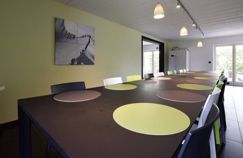 Beausaint House | Spacious Holiday Home La Roche-en-Ardenne withPool