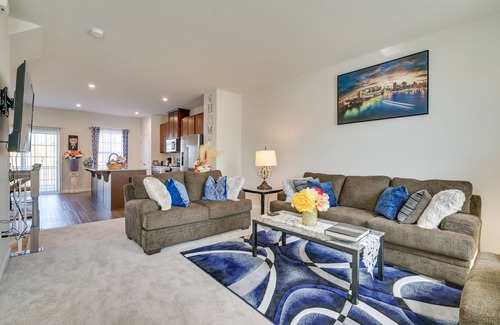 Potomac House | Spacious Hedgesville Retreat ~ 5 Mi to Golf Course