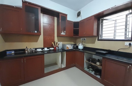 Mylapore Tiruvallikk Villa | Spacious, Heritage 1-bedroom apartment in Alwarpet, Chennai