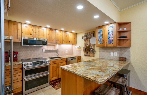 Copper Mountain Village Condo | Spacious, high end condo that sleeps 8 in Copper Mountain's Center Village