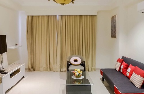 Suko Manunggal Apartment | Spacious High Floor 2BR at Taman Beverly Apartment