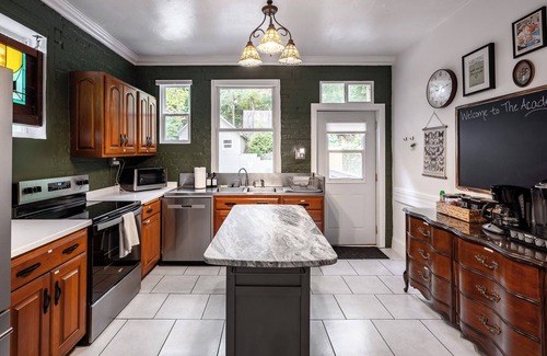 Mount Auburn House | Spacious Historic Home 4 King Beds Firepit Fenced Yard Close to OTR