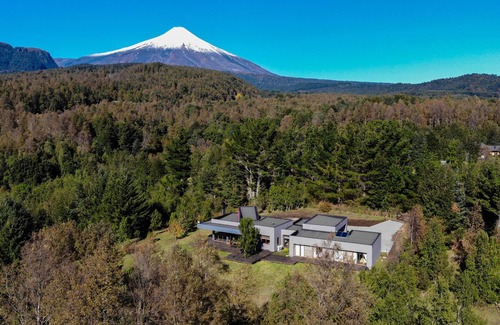 Pucon House | Spacious Holiday Home for Spring or Summer Sun