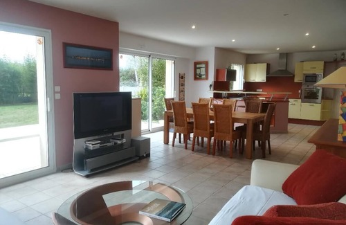 Ile-Tudy House | Spacious holiday home 100m from the beach