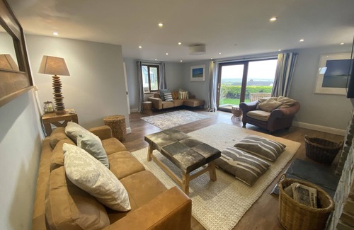 Bude House | Spacious holiday home near Duckpool Bay