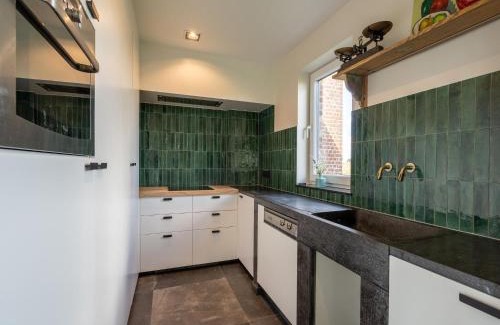 Poperinge House | Spacious Holiday Home with Pond