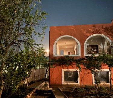 Kontos House | Spacious holiday house with seaview and garden