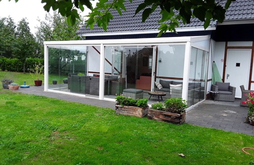 Susteren House | Spacious holiday villa for 13 people - your pet is also welcome!