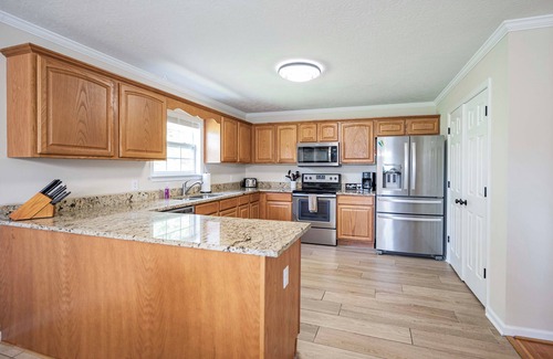Joelton House | Spacious Home 25 minutes from Nashville! Sleeps 15