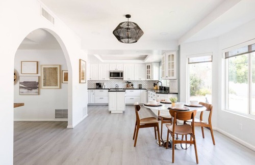 Sunset Ridge House | Spacious Home Amazing Pool and Spa - 7 Bedrooms